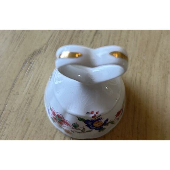 VTG BELL TEA Fine Bone GOLD China Heart Shaped Handle Floral Luxury Hammersley - Picture 4 of 7
